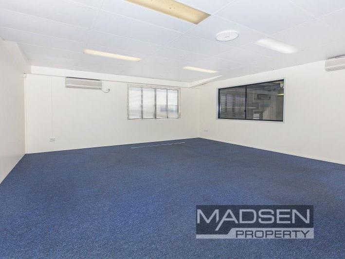 Click to view all images Rear/72 Mica Street Carole Park QLD 4300 - Image 3