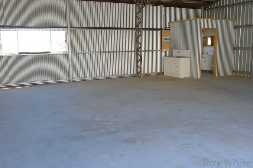 Click to view all images 21/133 Hyde Road Yeronga QLD 4104 - Image 2