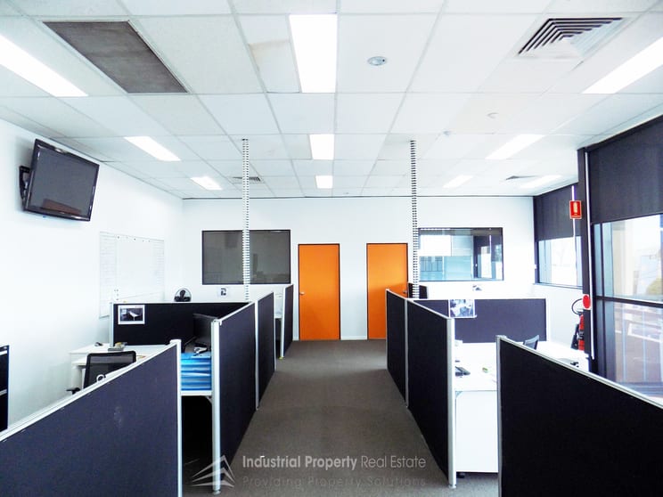Click to view all images Arndell Park NSW 2148 - Image 2