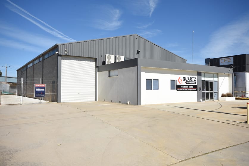 Click to view all images 45 Union Road North Albury NSW 2640 - Image 2