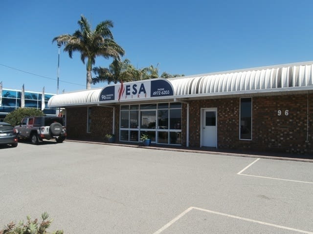 Click to view all images 96B Hanson Road Gladstone Central QLD 4680 - Image 3