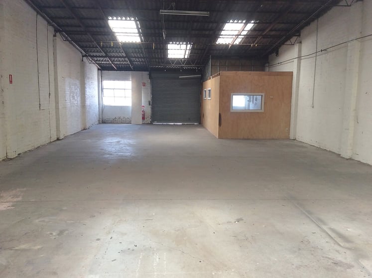 Click to view all images 4/38 Kylta Road Heidelberg West VIC 3081 - Image 1