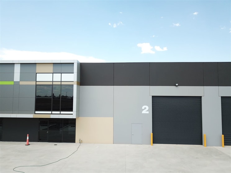 Click to view all images 2/40 McKellar Way Epping VIC 3076 - Image 2