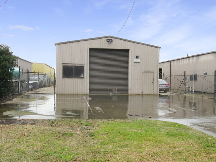 Click to view all images 14 Beatty Street North Shore VIC 3214 - Image 1