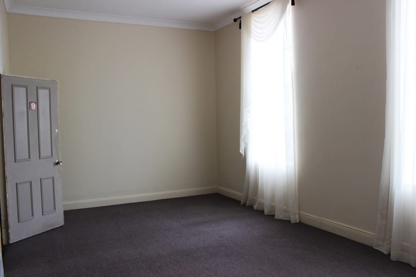Click to view all images Suite 9 FF/217 Margaret Street Toowoomba City QLD 4350 - Image 3