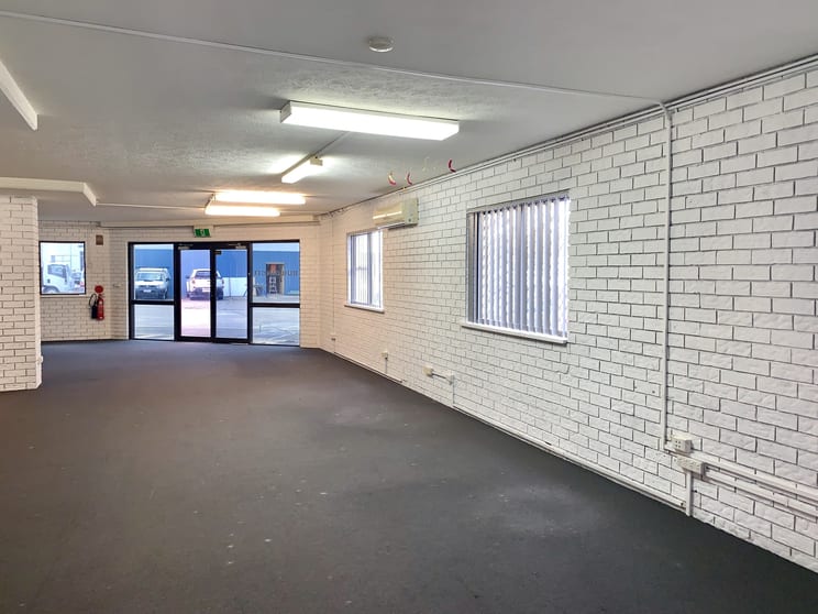 26 Production Avenue Molendinar QLD 4214 - Image 2