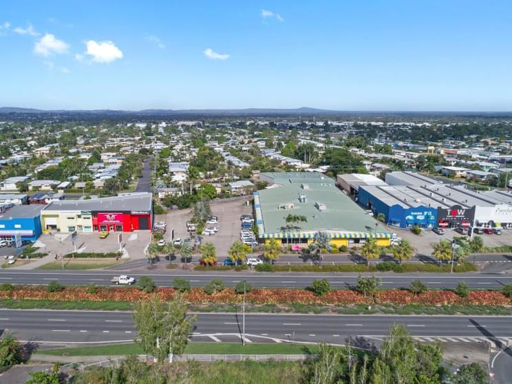 Click to view all images 407-409 Yaamba Road Park Avenue QLD 4701 - Image 3