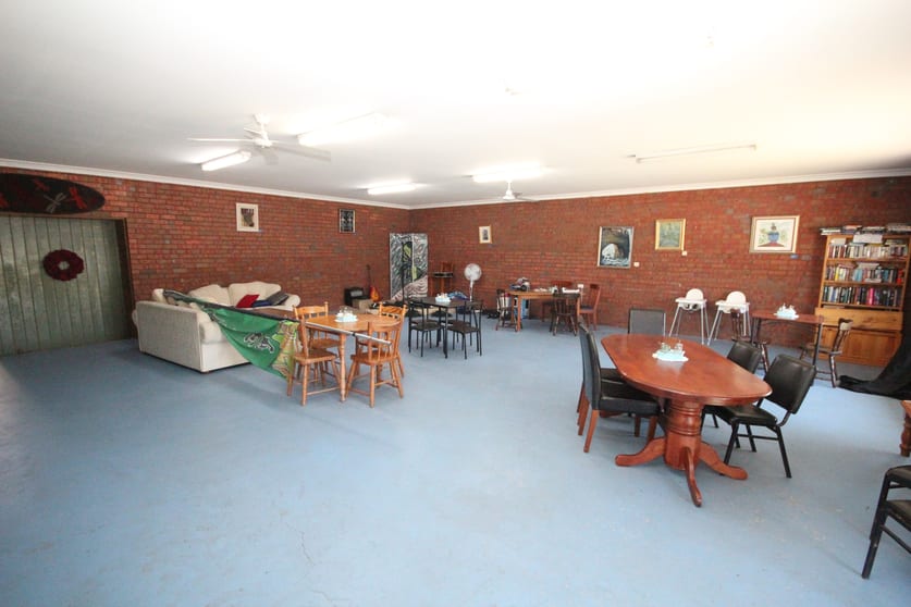 Click to view all images 43 Howarth Street Wyong NSW 2259 - Image 3