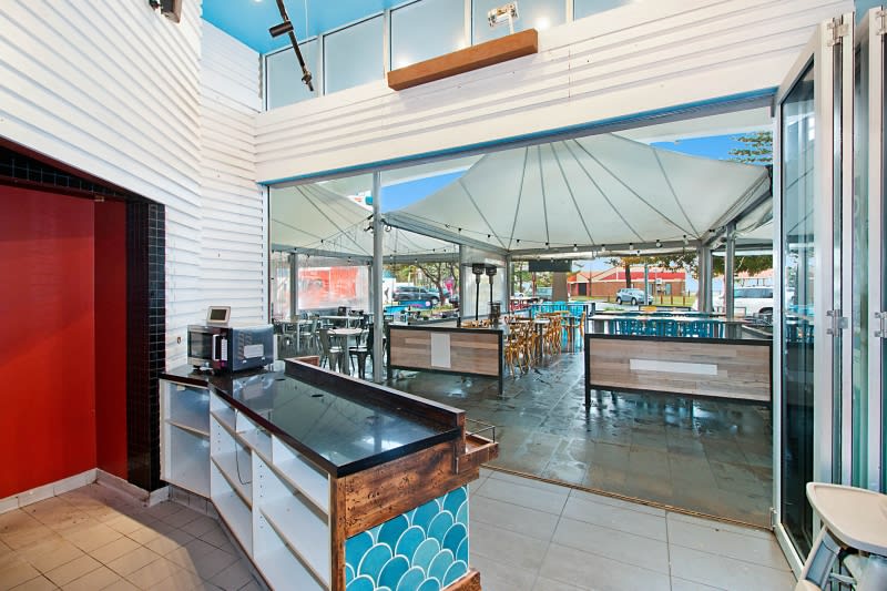 Click to view all images Shop 8/110 Marine Parade Coolangatta QLD 4225 - Image 3