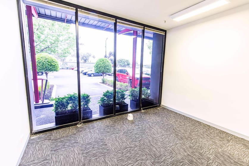 Click to view all images 14 North Drive Bentleigh East VIC 3165 - Image 3
