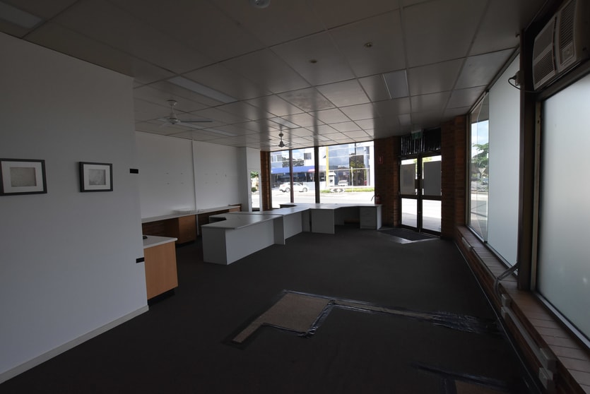 Click to view all images 25C Moore Street Moe VIC 3825 - Image 3