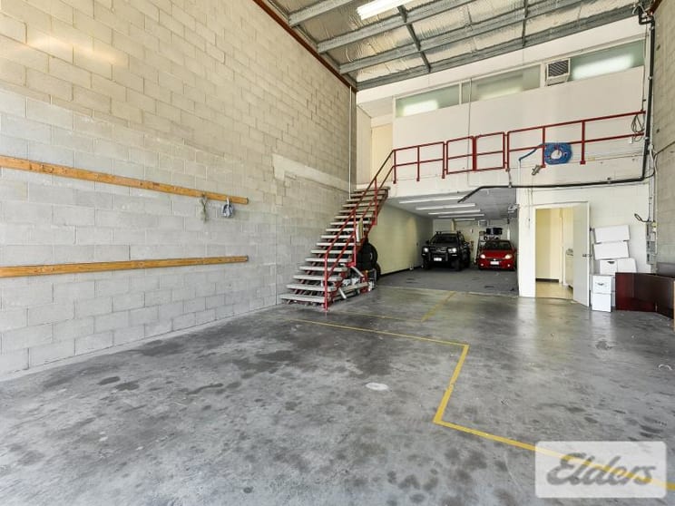 Click to view all images 2/139 Sandgate Road Albion QLD 4010 - Image 3