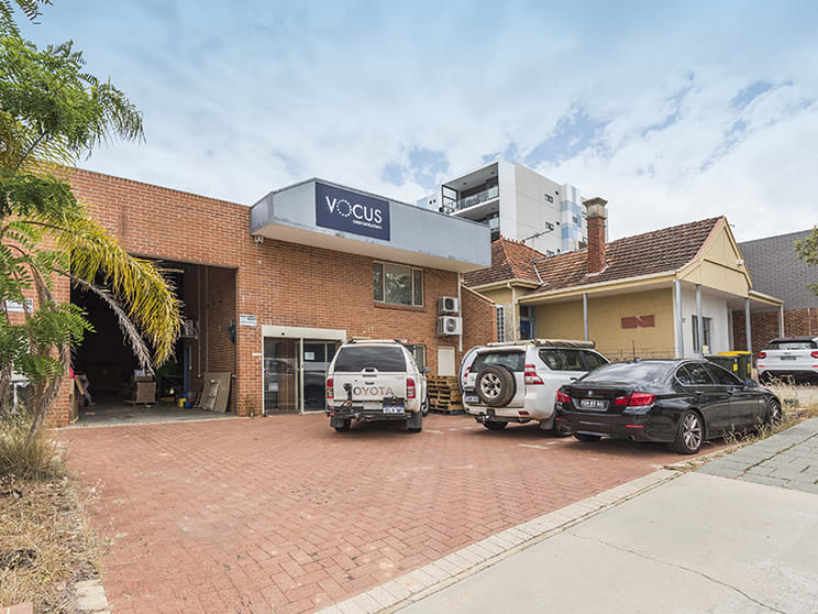 Click to view all images 185 Claisebrook Road Perth WA 6000 - Image 2