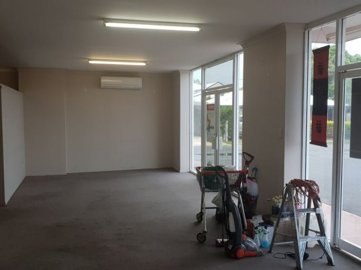 Click to view all images Unit 5/122-128 George Street Allenstown QLD 4700 - Image 3