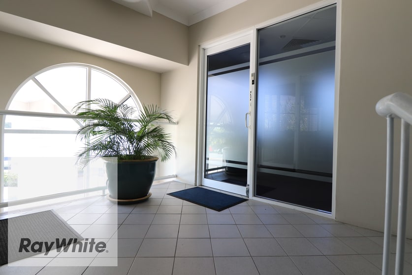 4/181 Ashmore Road Benowa QLD 4217 - Image 3
