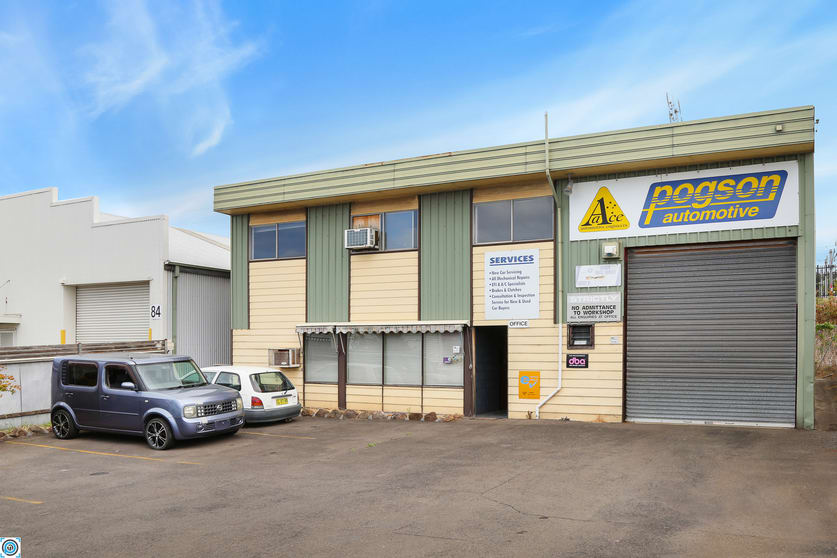 Click to view all images 82b Auburn Street Wollongong NSW 2500 - Image 1