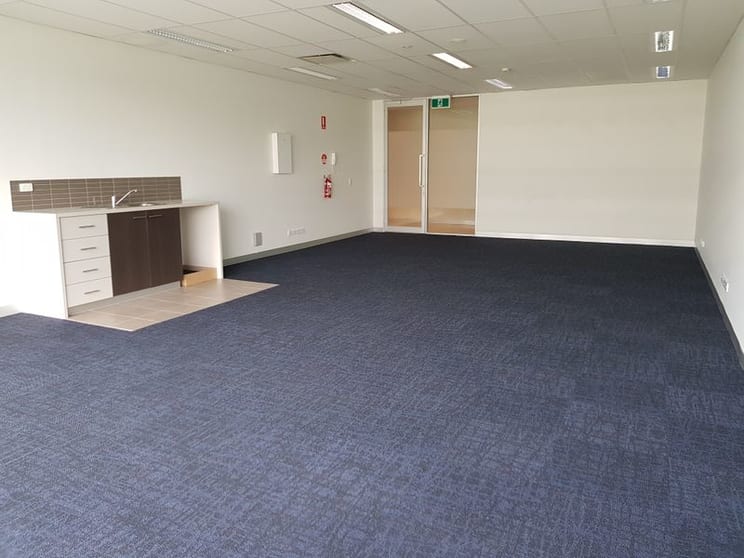 23/574 Plummer Street Port Melbourne VIC 3207 - Image 2