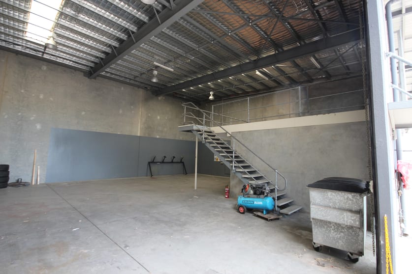 2/16-18 Gurney Street Garbutt QLD 4814 - Image 2
