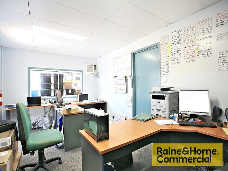 Click to view all images 9/10 Prosperity Place Geebung QLD 4034 - Image 3