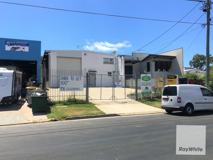 Click to view all images 10 Storie Street Clontarf QLD 4019 - Image 3