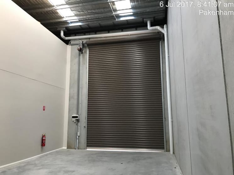 Click to view all images 11 Rawanne Close Pakenham VIC 3810 - Image 2