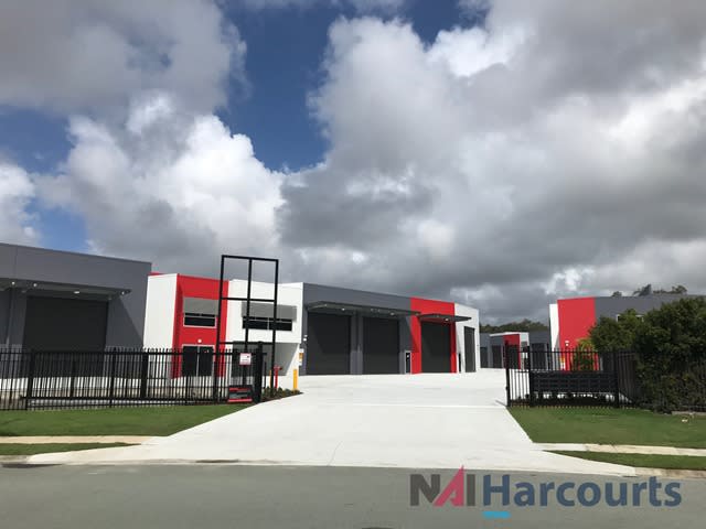 Click to view all images 9/27 Motorway Circuit Ormeau QLD 4208 - Image 1