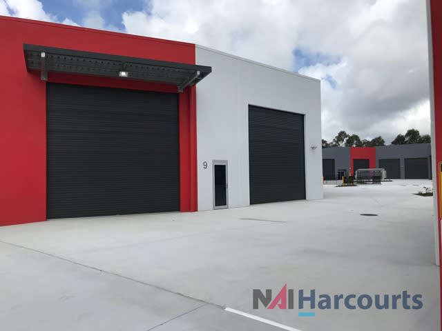 Click to view all images 9/27 Motorway Circuit Ormeau QLD 4208 - Image 2