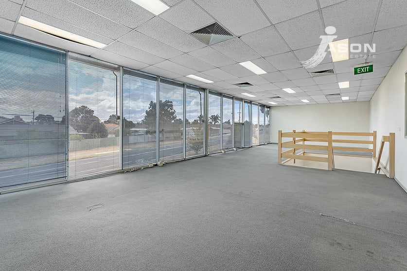 Click to view all images 1A/34 Carrick Drive Tullamarine VIC 3043 - Image 3