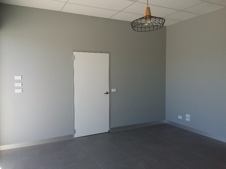 Click to view all images 3/45 Network Drive Truganina VIC 3029 - Image 2