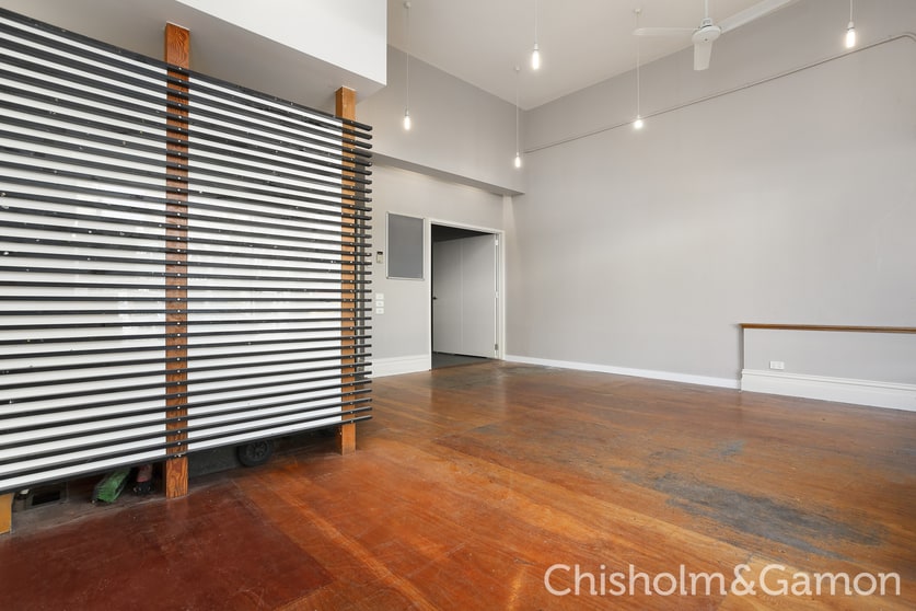 Click to view all images 10 Inkerman Street St Kilda VIC 3182 - Image 3