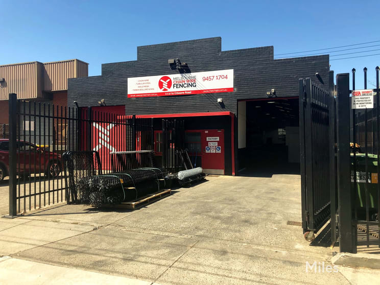 Click to view all images 1 & 2/11 Crissane Road Heidelberg West VIC 3081 - Image 1