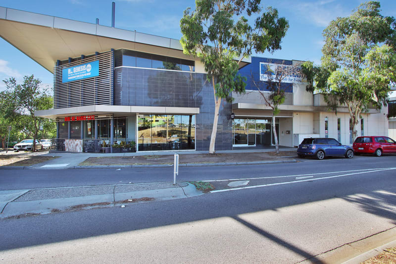 Click to view all images 24 Scholar Drive Bundoora VIC 3083 - Image 2