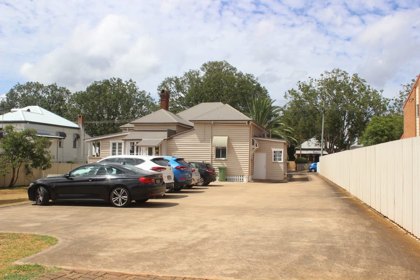Click to view all images 29 Hill Street Toowoomba City QLD 4350 - Image 2