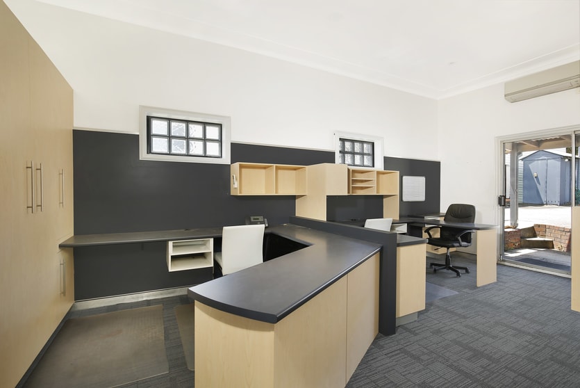 Click to view all images 1/482 Princes Highway Fairy Meadow NSW 2519 - Image 3