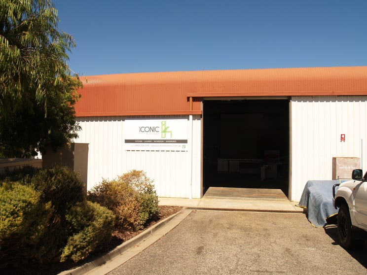 Click to view all images Unit 13 26-28 Jacobsen Cres Holden Hill SA 5088 - Image 2