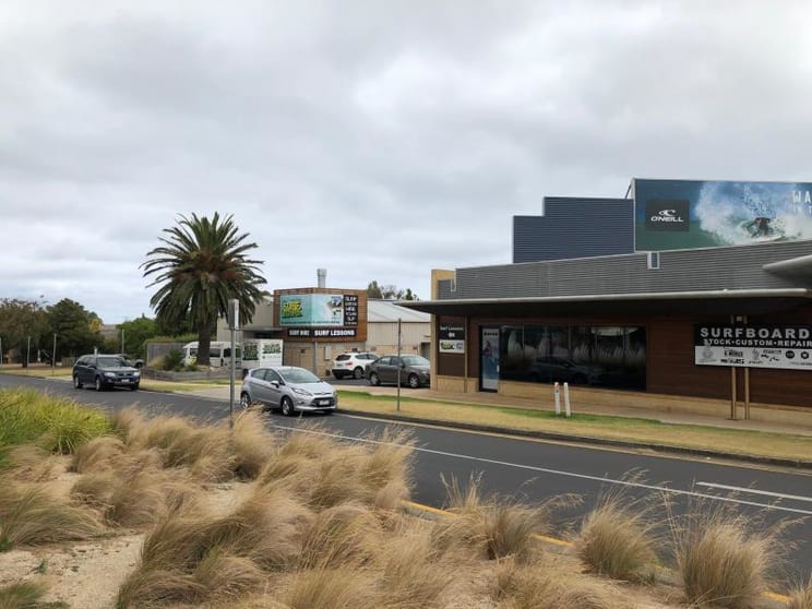 Click to view all images 106B Surf Coast Highway Torquay VIC 3228 - Image 3