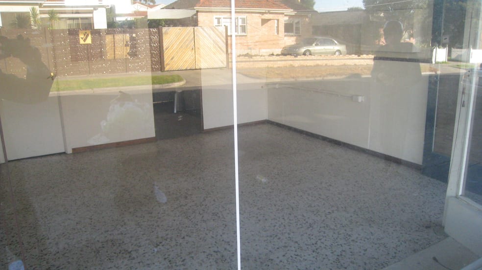 Click to view all images 132B Wood St Preston VIC 3072 - Image 2