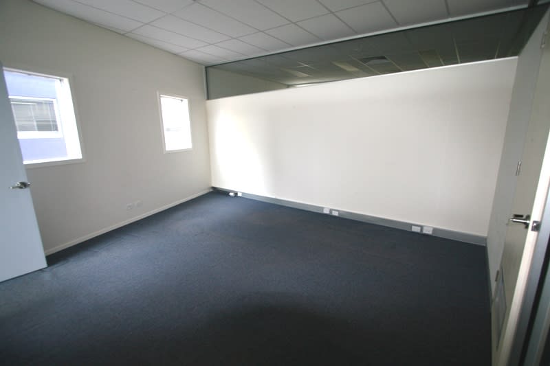 1, 3/70 Main Street Pakenham VIC 3810 - Image 2