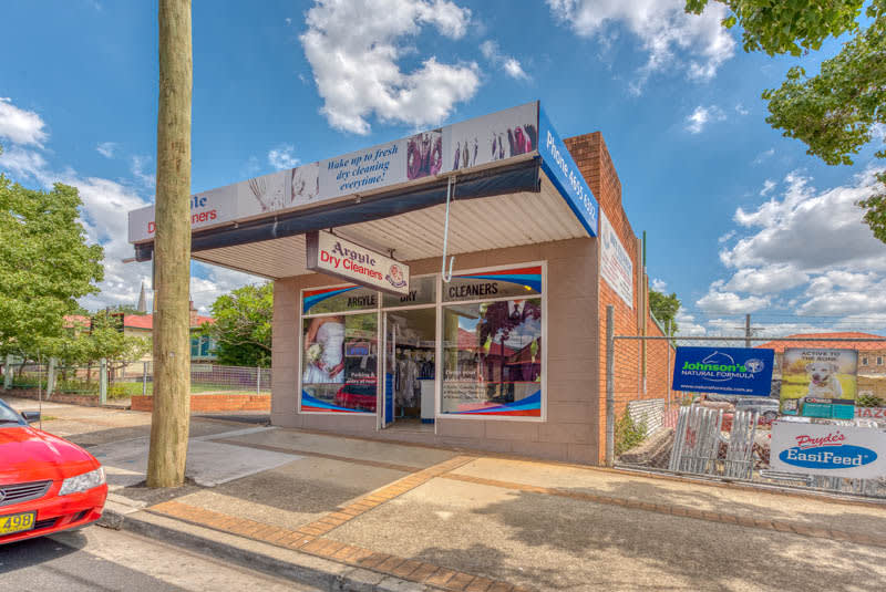 Click to view all images 15 Hill Street Camden NSW 2570 - Image 1