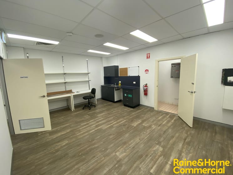 Click to view all images Shop 1/192 Queen Street Campbelltown NSW 2560 - Image 3