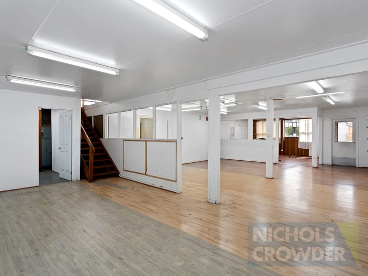 Click to view all images 12 Lennox Street Moorabbin VIC 3189 - Image 2
