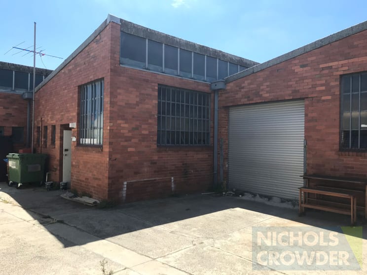 2/4 Wren Road Moorabbin VIC 3189 - Image 2