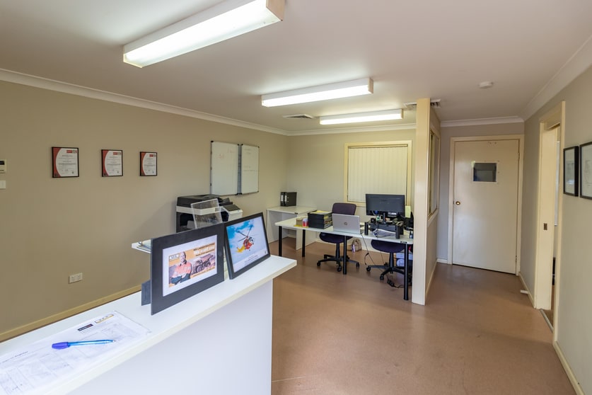 Click to view all images 7/71 Racecourse Road Rutherford NSW 2320 - Image 3