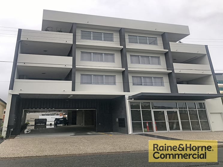 Click to view all images 19 Thomas Street Chermside QLD 4032 - Image 3