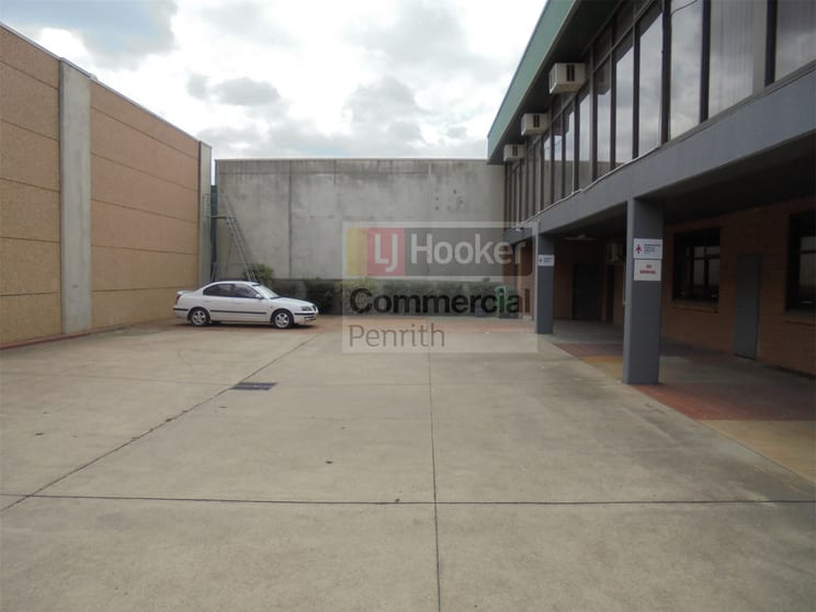 Click to view all images Penrith NSW 2750 - Image 3