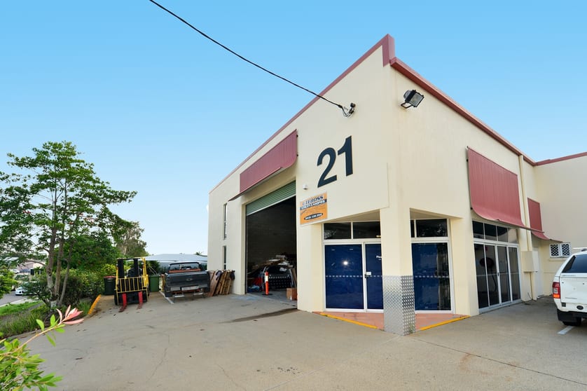 Click to view all images Unit 1/21 Endeavour Drive Kunda Park QLD 4556 - Image 1