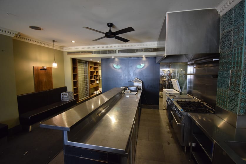 Click to view all images 30 Tedder Avenue Main Beach QLD 4217 - Image 2