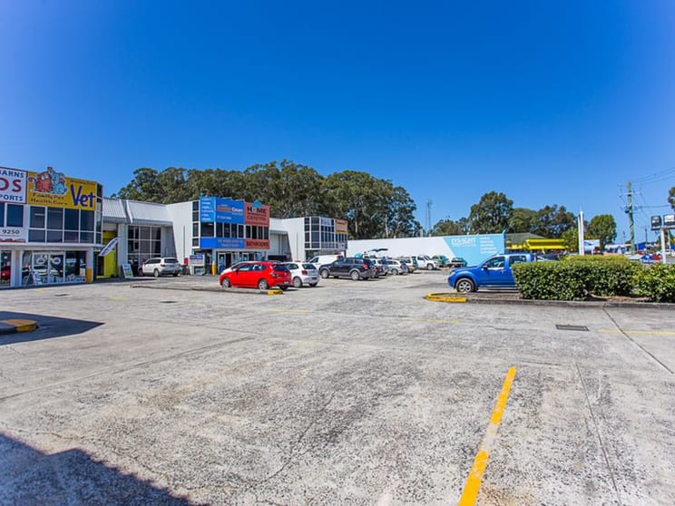 Click to view all images 10/12-18 Greenway Drive Tweed Heads South NSW 2486 - Image 3