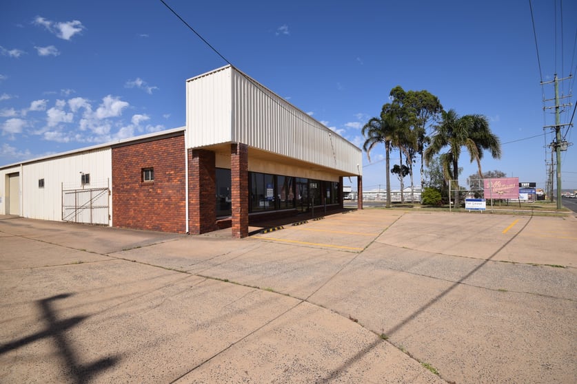 Click to view all images 6 Carrington Road Torrington QLD 4350 - Image 2