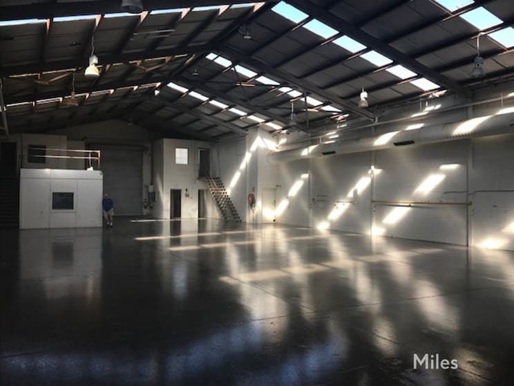 Click to view all images 63 Korong Road Heidelberg West VIC 3081 - Image 3